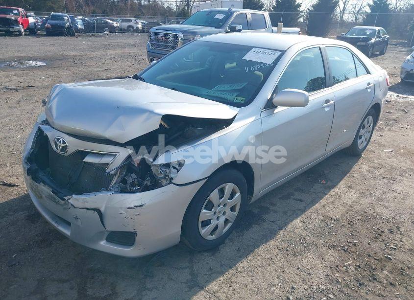 Photo 2 of 2010 Toyota Camry (VIN 4T1BF3EK5AU088925)