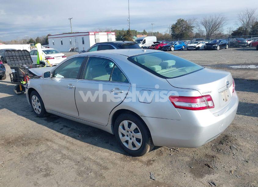Photo 3 of 2010 Toyota Camry (VIN 4T1BF3EK5AU088925)