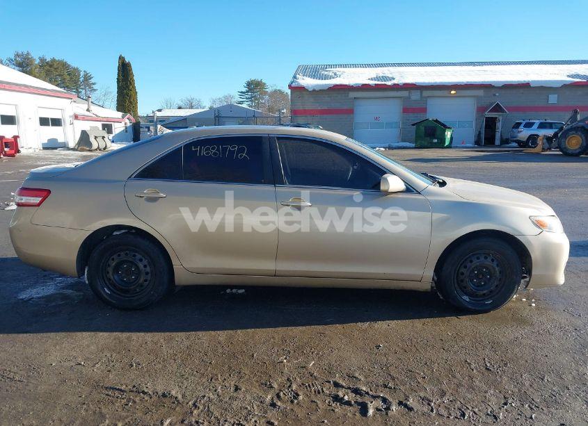 Photo 14 of 2010 Toyota Camry LE (VIN 4T1BF3EK5AU094918)