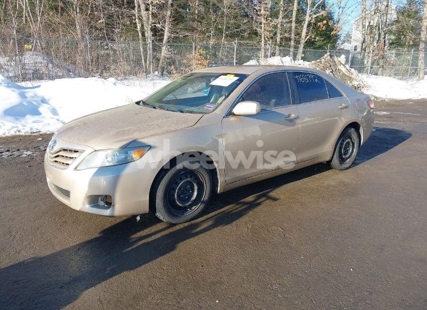 Photo 2 of 2010 Toyota Camry LE (VIN 4T1BF3EK5AU094918)