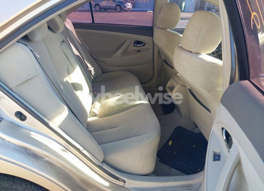 Photo 8 of 2010 Toyota Camry LE (VIN 4T1BF3EK5AU094918)