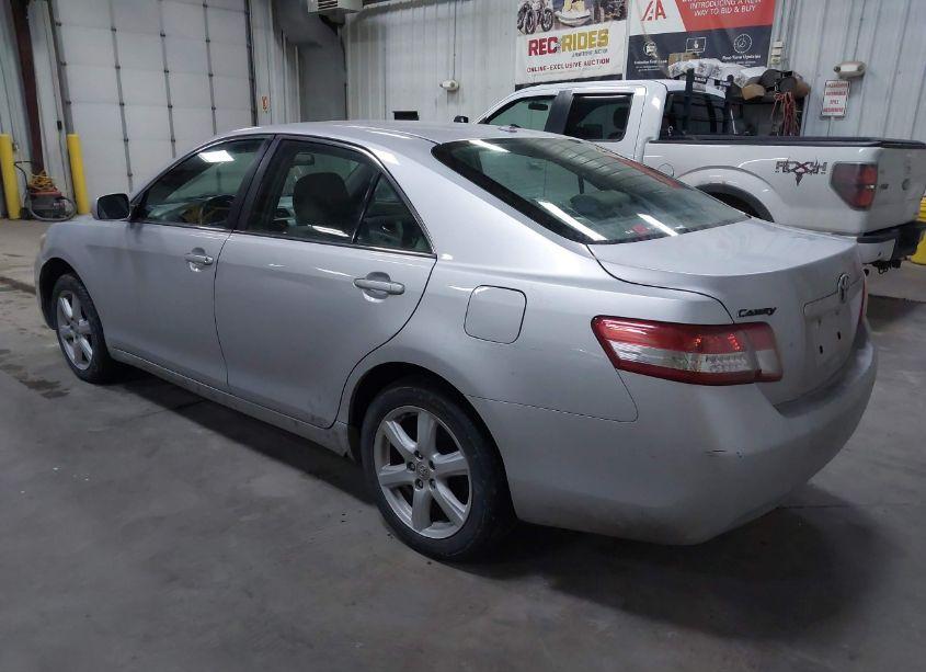 Photo 3 of 2010 Toyota Camry LE (VIN 4T1BF3EK5AU096135)