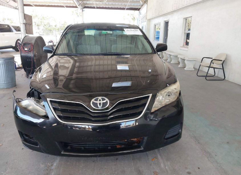Photo 12 of 2010 Toyota Camry N/A (VIN 4T1BF3EK5AU117047)