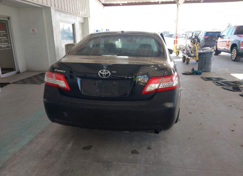 Photo 16 of 2010 Toyota Camry N/A (VIN 4T1BF3EK5AU117047)