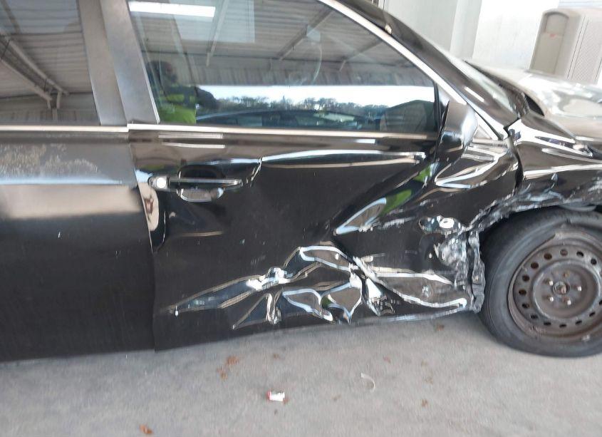 Photo 6 of 2010 Toyota Camry N/A (VIN 4T1BF3EK5AU117047)