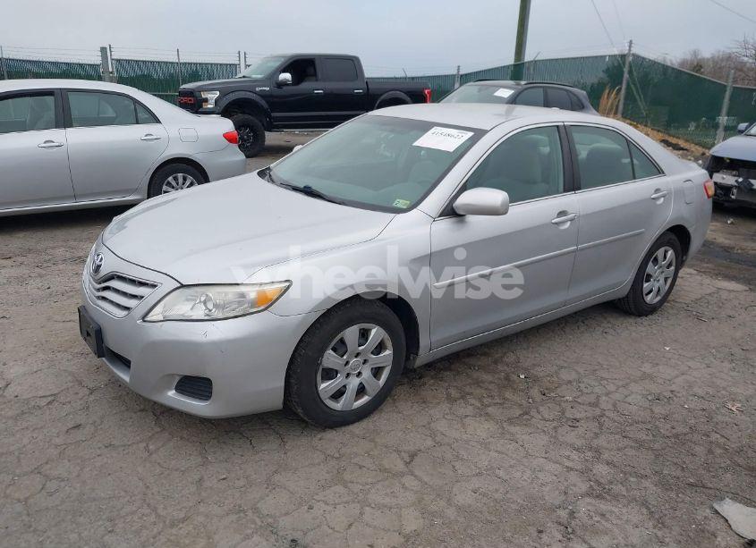Photo 2 of 2010 Toyota Camry (VIN 4T1BF3EK5AU502141)