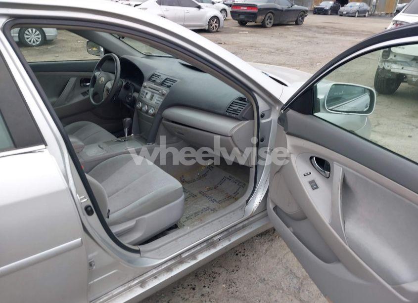 Photo 5 of 2010 Toyota Camry (VIN 4T1BF3EK5AU502141)