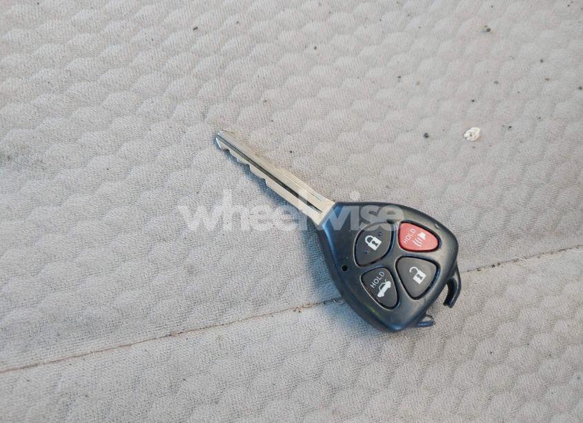 Photo 11 of 2010 Toyota Camry LE (VIN 4T1BF3EK5AU518064)