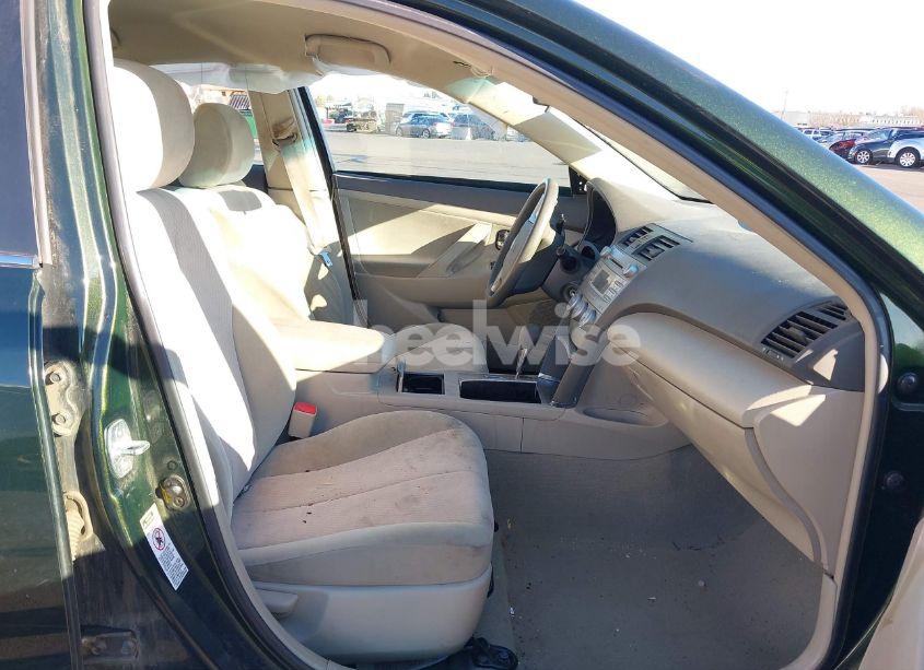 Photo 5 of 2010 Toyota Camry LE (VIN 4T1BF3EK5AU518064)