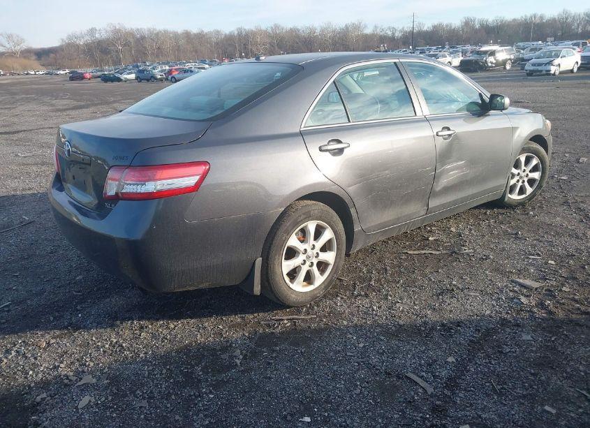 Photo 4 of 2010 Toyota Camry LE (VIN 4T1BF3EK5AU523071)