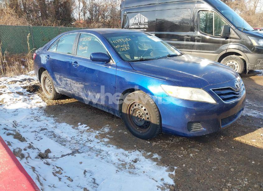 2010 Toyota Camry LE (VIN 4T1BF3EK5AU530442) main photo