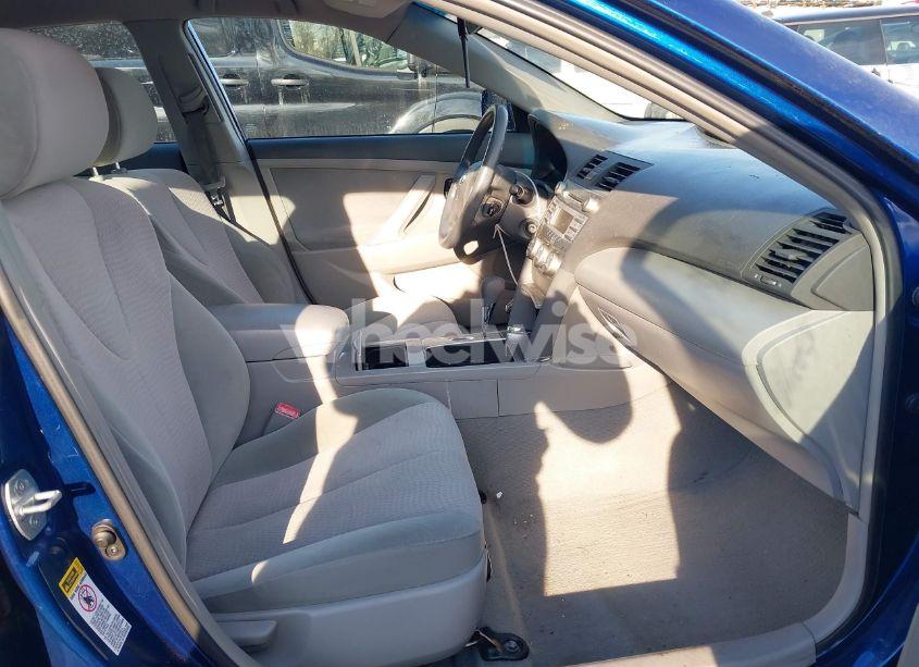 Photo 5 of 2010 Toyota Camry LE (VIN 4T1BF3EK5AU530442)