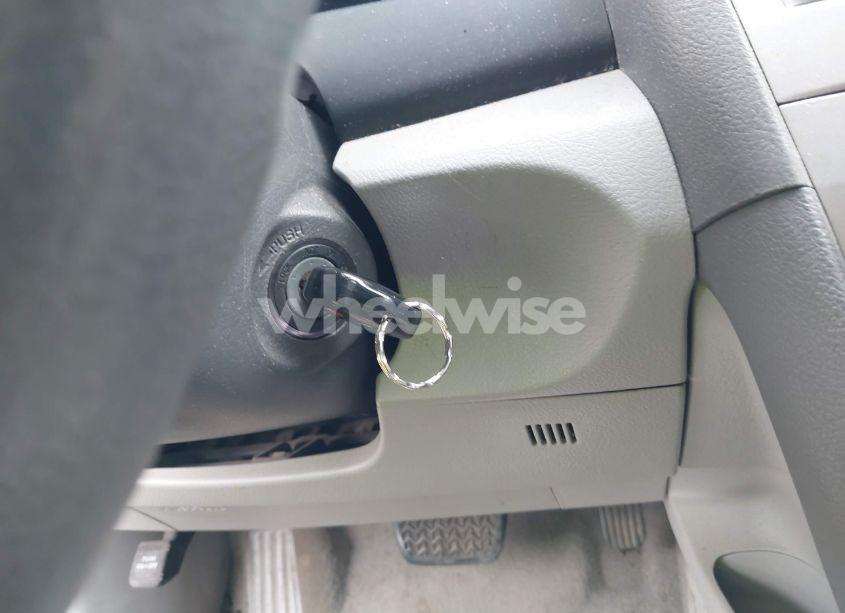 Photo 11 of 2010 Toyota Camry LE (VIN 4T1BF3EK5AU546639)