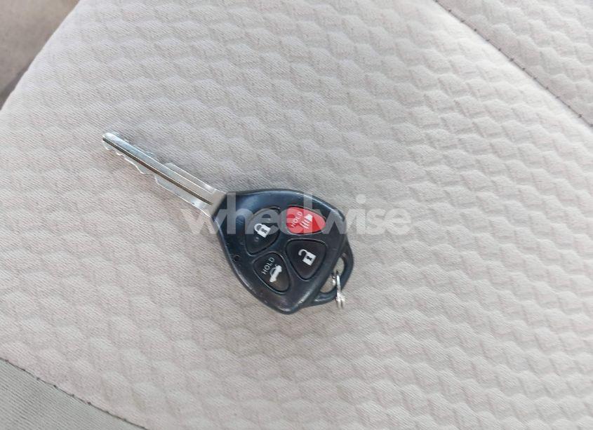 Photo 11 of 2010 Toyota Camry LE (VIN 4T1BF3EK5AU548648)