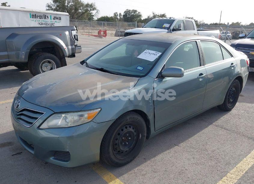 Photo 2 of 2010 Toyota Camry LE (VIN 4T1BF3EK5AU548648)