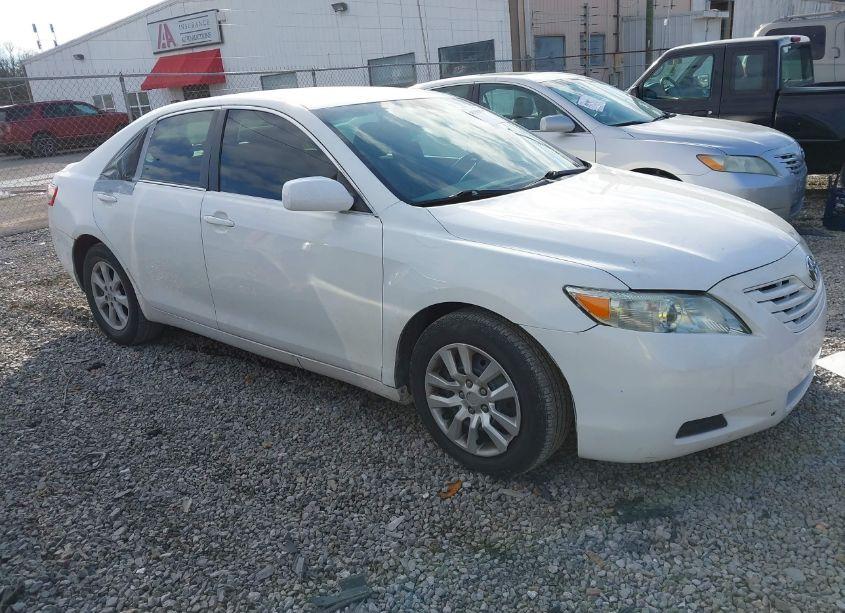 2010 Toyota Camry LE (VIN 4T1BF3EK5AU551842) main photo