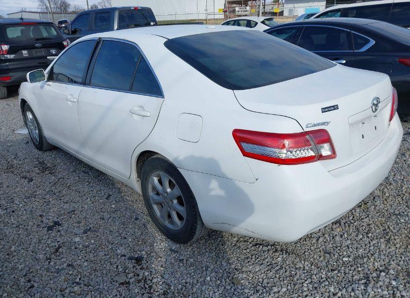 Photo 3 of 2010 Toyota Camry LE (VIN 4T1BF3EK5AU551842)