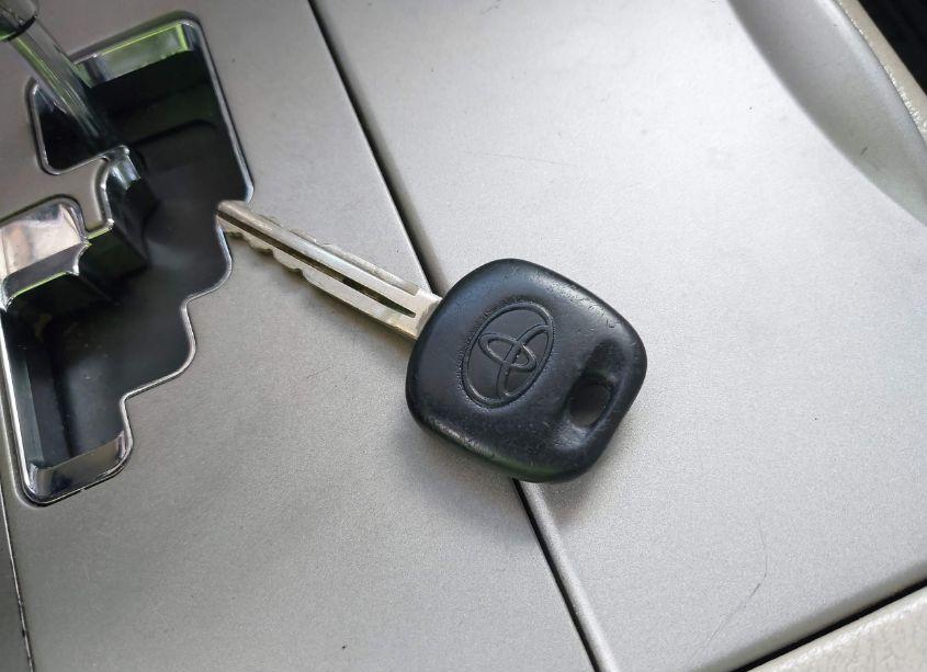 Photo 11 of 2010 Toyota Camry BASE (RETAIL ORDERS ONLY) (A5) (VIN 4T1BF3EK5AU552909)