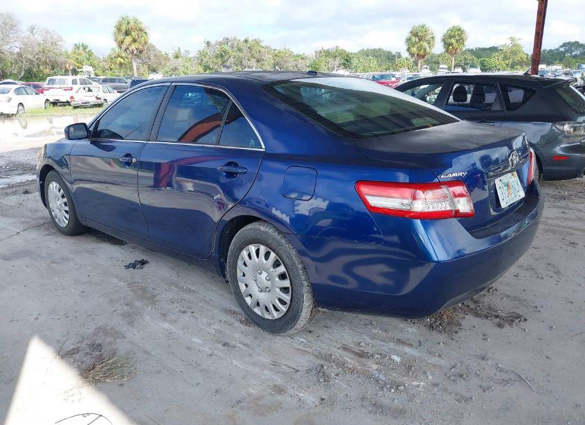 Photo 3 of 2010 Toyota Camry BASE (RETAIL ORDERS ONLY) (A5) (VIN 4T1BF3EK5AU552909)