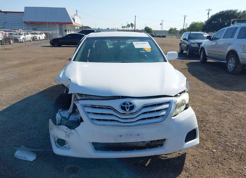 Photo 12 of 2010 Toyota Camry LE (VIN 4T1BF3EK5AU573145)
