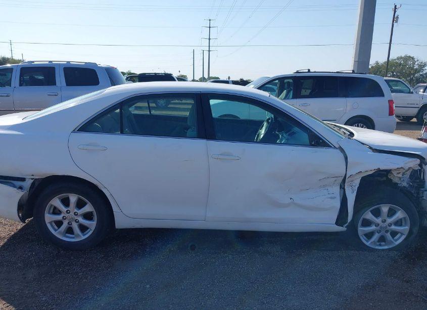 Photo 13 of 2010 Toyota Camry LE (VIN 4T1BF3EK5AU573145)