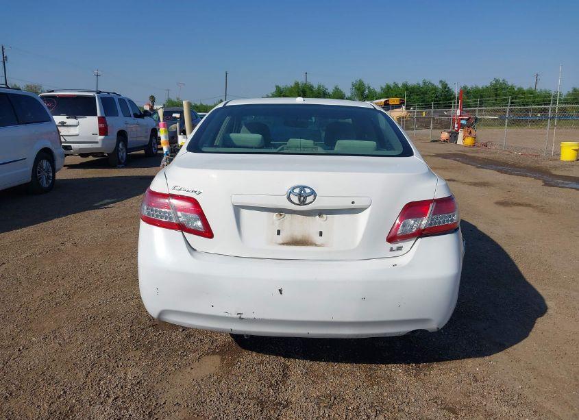 Photo 16 of 2010 Toyota Camry LE (VIN 4T1BF3EK5AU573145)