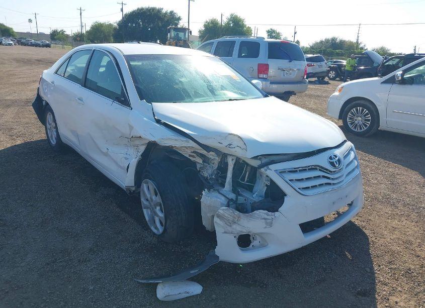 Photo 6 of 2010 Toyota Camry LE (VIN 4T1BF3EK5AU573145)