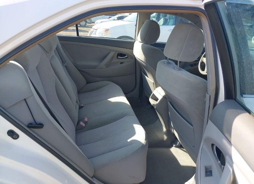 Photo 8 of 2010 Toyota Camry LE (VIN 4T1BF3EK5AU573145)