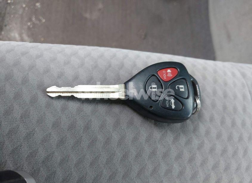 Photo 11 of 2011 Toyota Camry LE (VIN 4T1BF3EK5BU124100)