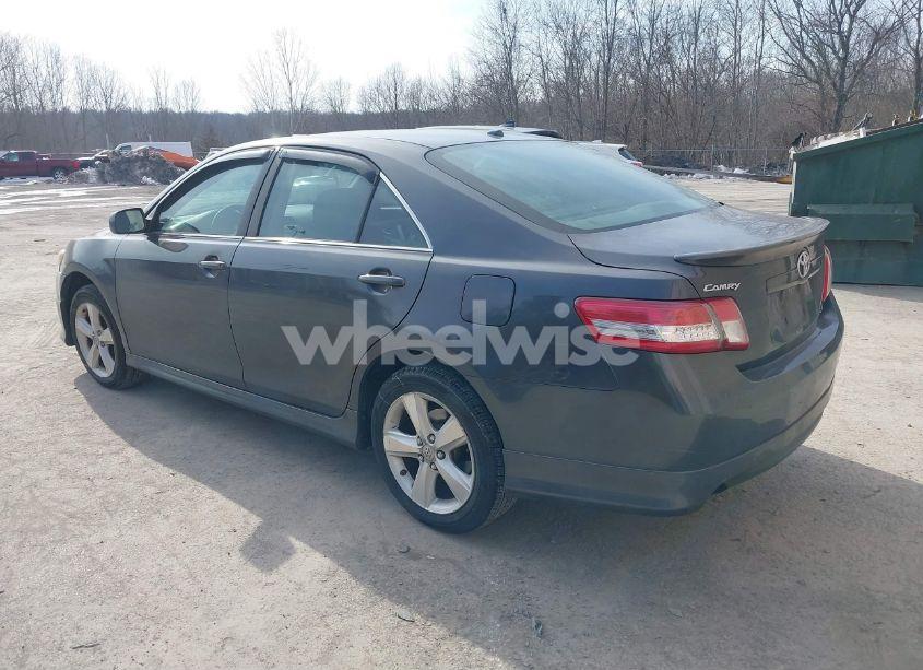 Photo 3 of 2011 Toyota Camry SE (VIN 4T1BF3EK5BU124999)