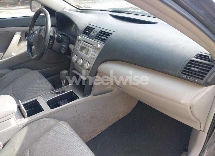 Photo 5 of 2011 Toyota Camry SE (VIN 4T1BF3EK5BU124999)