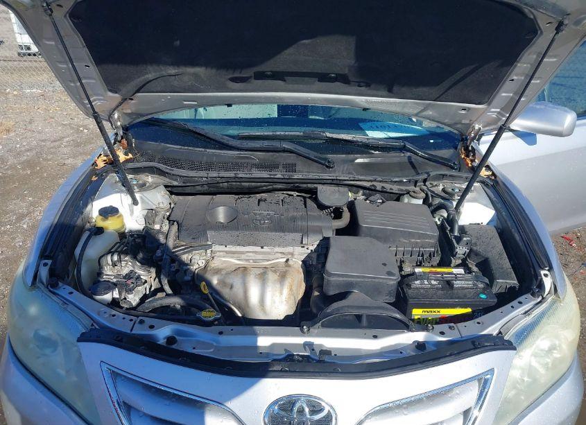 Photo 10 of 2011 Toyota Camry LE (VIN 4T1BF3EK5BU138384)