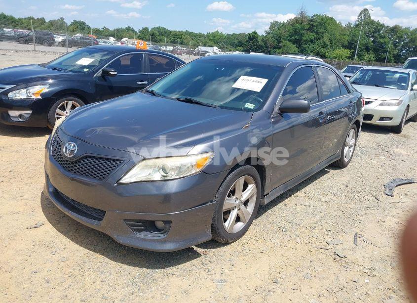 Photo 2 of 2011 Toyota Camry SE (VIN 4T1BF3EK5BU145593)