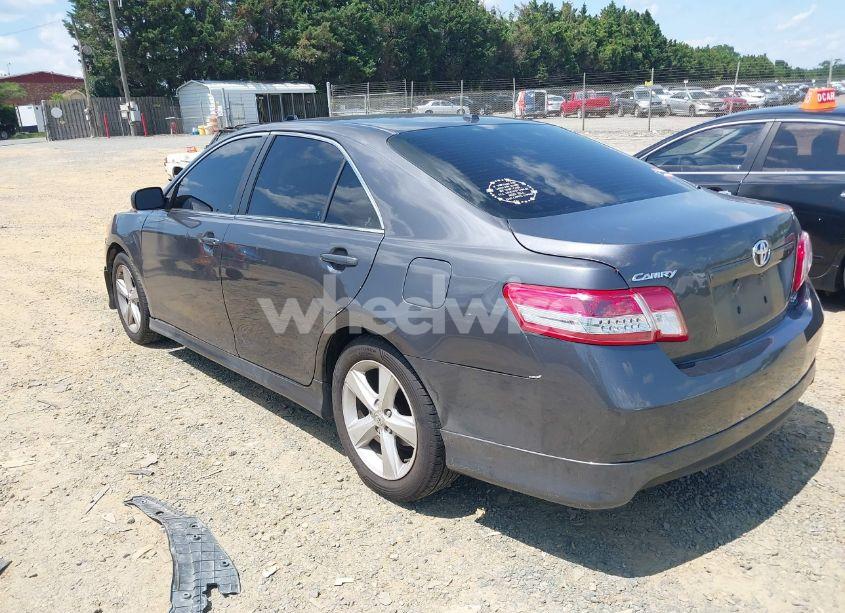 Photo 3 of 2011 Toyota Camry SE (VIN 4T1BF3EK5BU145593)