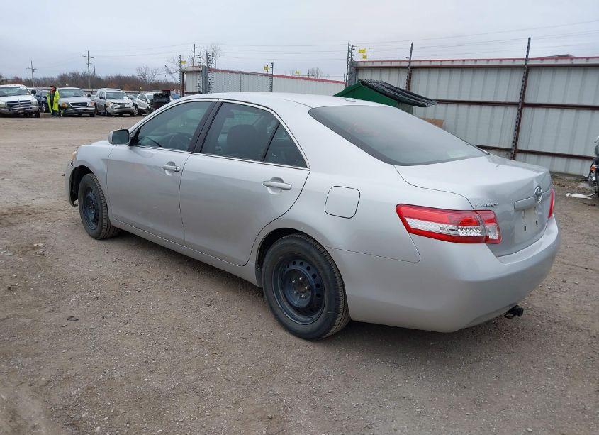 Photo 3 of 2011 Toyota Camry LE (VIN 4T1BF3EK5BU147909)