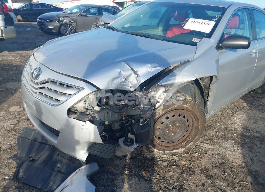 Photo 6 of 2011 Toyota Camry (VIN 4T1BF3EK5BU148932)