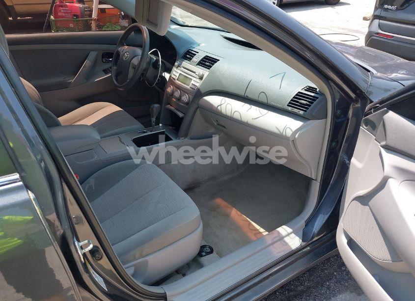 Photo 5 of 2011 Toyota Camry LE (VIN 4T1BF3EK5BU149305)