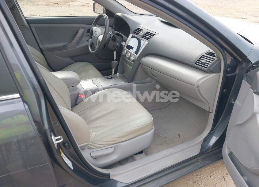 Photo 5 of 2011 Toyota Camry LE (VIN 4T1BF3EK5BU154777)