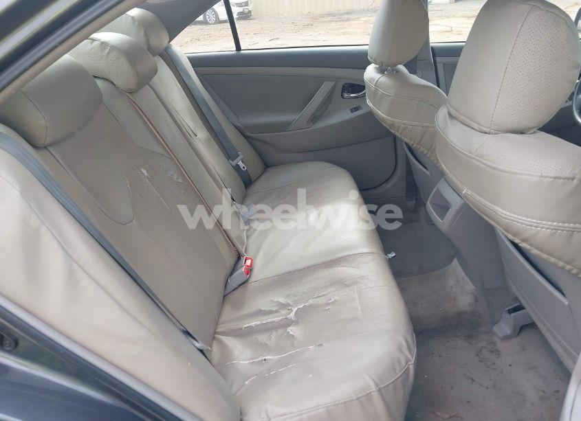 Photo 8 of 2011 Toyota Camry LE (VIN 4T1BF3EK5BU154777)