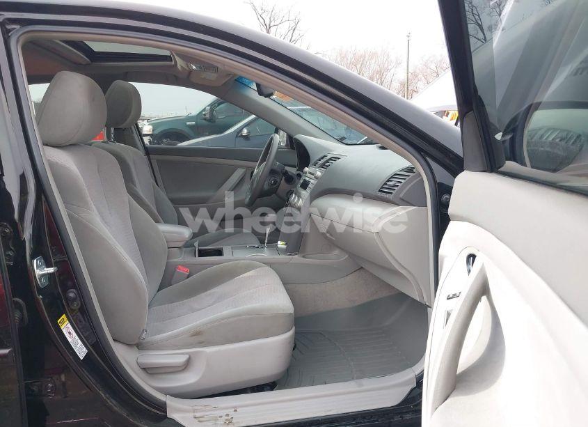 Photo 5 of 2011 Toyota Camry LE (VIN 4T1BF3EK5BU159624)