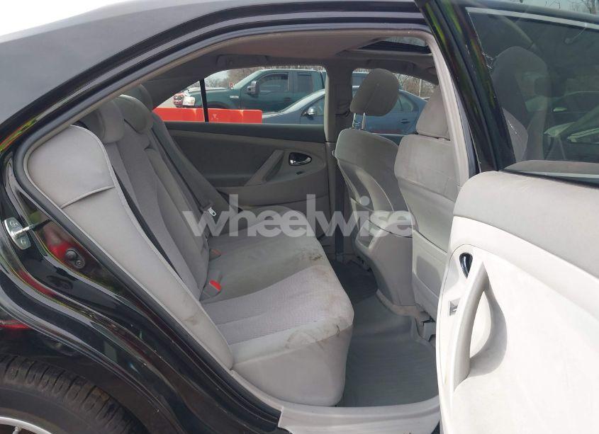 Photo 8 of 2011 Toyota Camry LE (VIN 4T1BF3EK5BU159624)