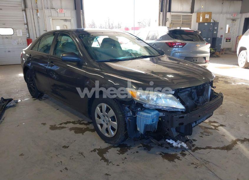 2011 Toyota Camry SE/LE/XLE (VIN 4T1BF3EK5BU162720) main photo