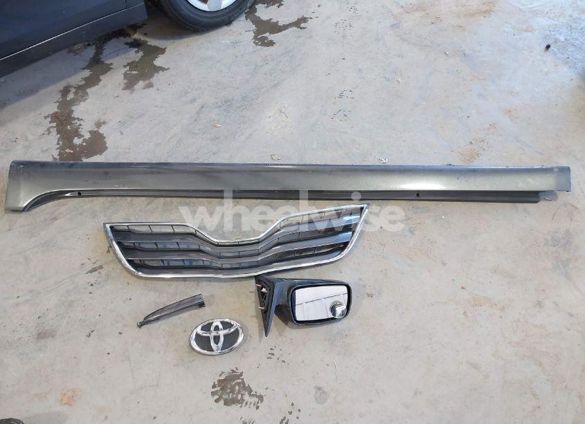 Photo 12 of 2011 Toyota Camry SE/LE/XLE (VIN 4T1BF3EK5BU162720)