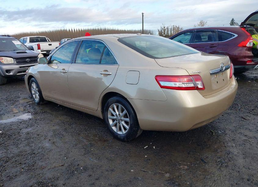 Photo 3 of 2011 Toyota Camry XLE (VIN 4T1BF3EK5BU166671)
