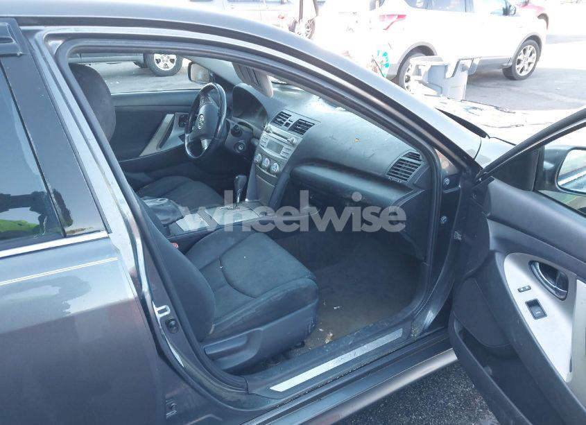 Photo 5 of 2011 Toyota Camry SE (VIN 4T1BF3EK5BU167738)