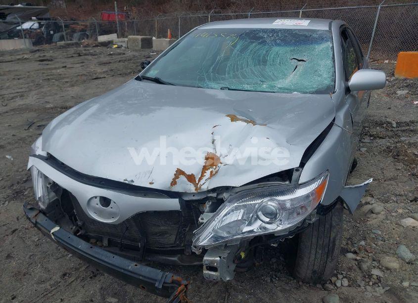 Photo 6 of 2011 Toyota Camry LE (VIN 4T1BF3EK5BU182787)