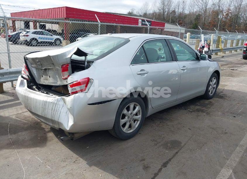 Photo 4 of 2011 Toyota Camry LE (VIN 4T1BF3EK5BU183888)