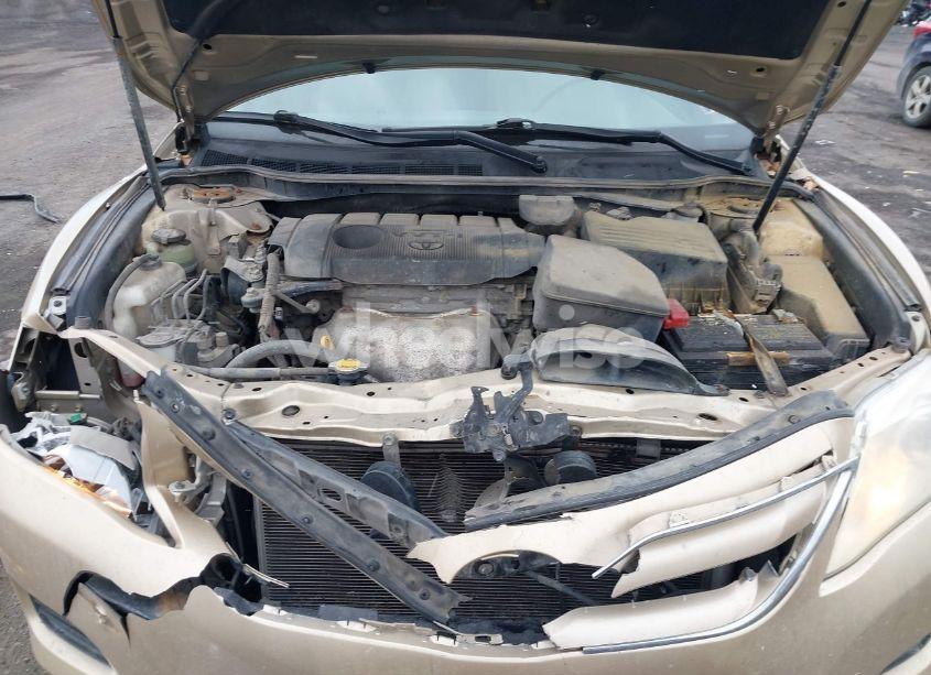 Photo 10 of 2011 Toyota Camry LE (VIN 4T1BF3EK5BU184426)