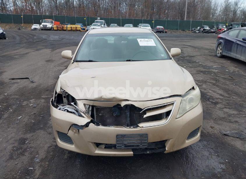 Photo 12 of 2011 Toyota Camry LE (VIN 4T1BF3EK5BU184426)
