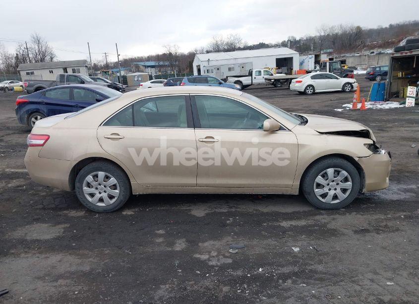 Photo 13 of 2011 Toyota Camry LE (VIN 4T1BF3EK5BU184426)